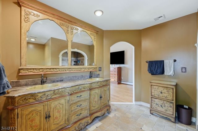 930 Ramapo Ave, Pompton Lakes Boro, NJ 07442