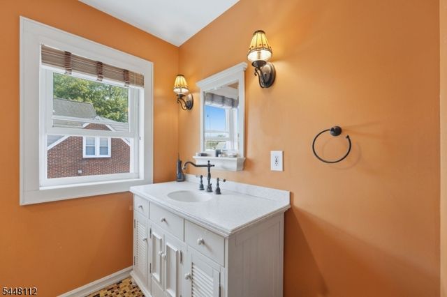 930 Ramapo Ave, Pompton Lakes Boro, NJ 07442