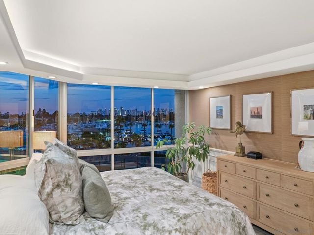 1750 Avenida Del Mundo 404, Coronado, CA 92118