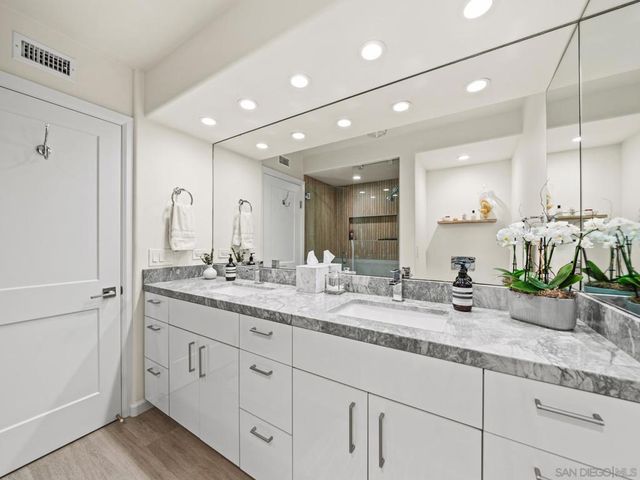 1750 Avenida Del Mundo 404, Coronado, CA 92118