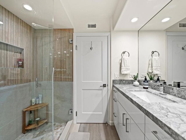 1750 Avenida Del Mundo 404, Coronado, CA 92118