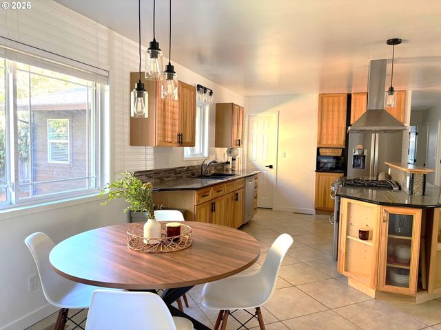 14670 Sw 88TH Ave, Portland, OR 97224