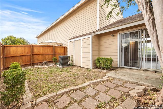9140 Timber Path Unit 1403, San Antonio, TX 78250