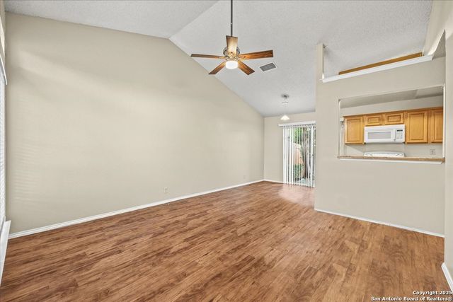 9140 Timber Path Unit 1403, San Antonio, TX 78250