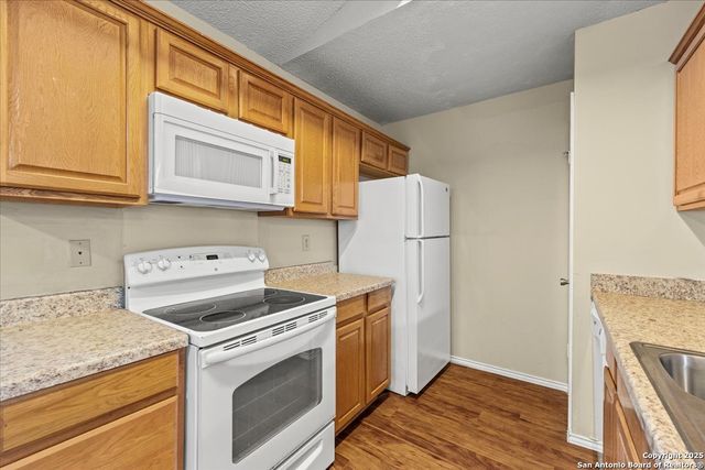 9140 Timber Path Unit 1403, San Antonio, TX 78250