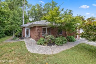 11 Bellhaven Lane, Oak Ridge, TN 37830