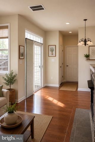 19400 FRONT ST, Leesburg, VA 20176