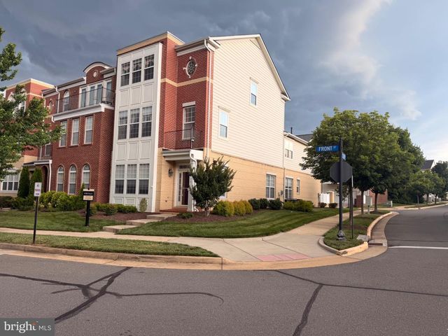 19400 FRONT ST, Leesburg, VA 20176
