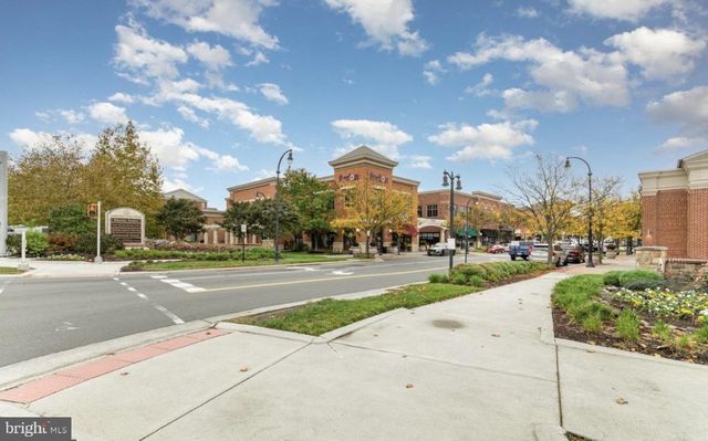 19400 FRONT ST, Leesburg, VA 20176