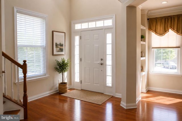 19400 FRONT ST, Leesburg, VA 20176