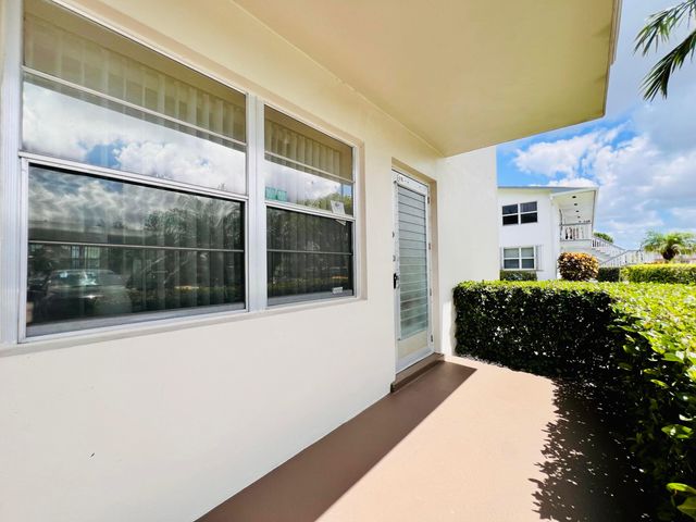161 Northampton I, West Palm Beach, FL 33417