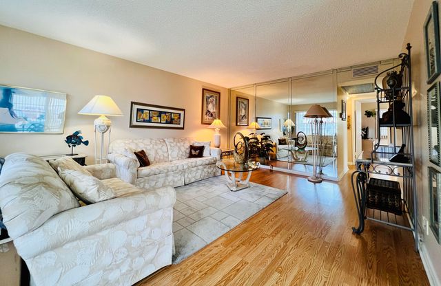 161 Northampton I, West Palm Beach, FL 33417