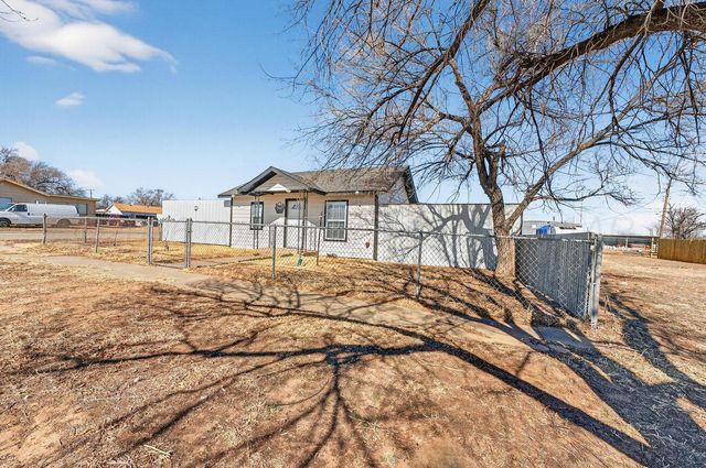 2208 NW 1ST Avenue, Amarillo, TX 79106