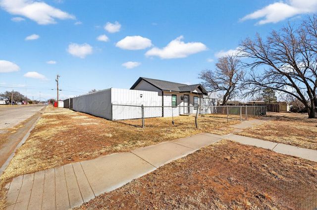 2208 NW 1ST Avenue, Amarillo, TX 79106