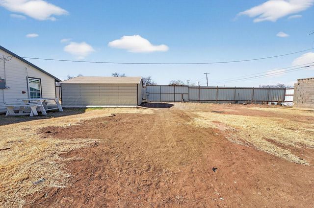 2208 NW 1ST Avenue, Amarillo, TX 79106