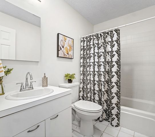 1 Arbor Court 1, Burlington, MA 01803