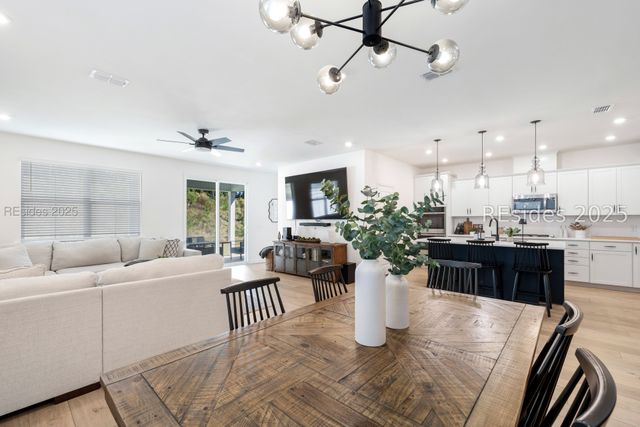 80 Hartwell Rd, Bluffton, SC 29910