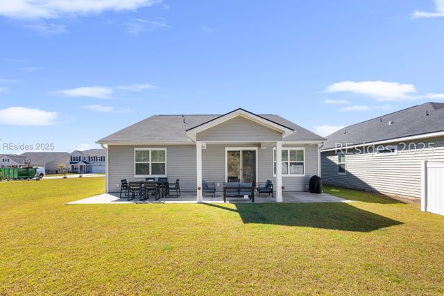 80 Hartwell Rd, Bluffton, SC 29910