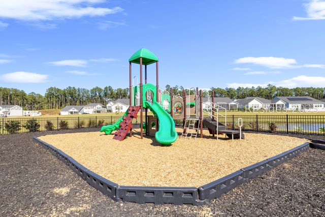 80 Hartwell Rd, Bluffton, SC 29910