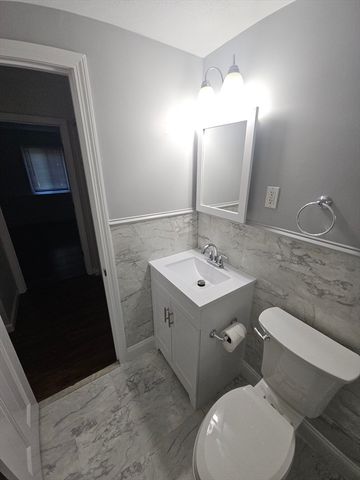 15 Davis Rd A8, Acton, MA 01720