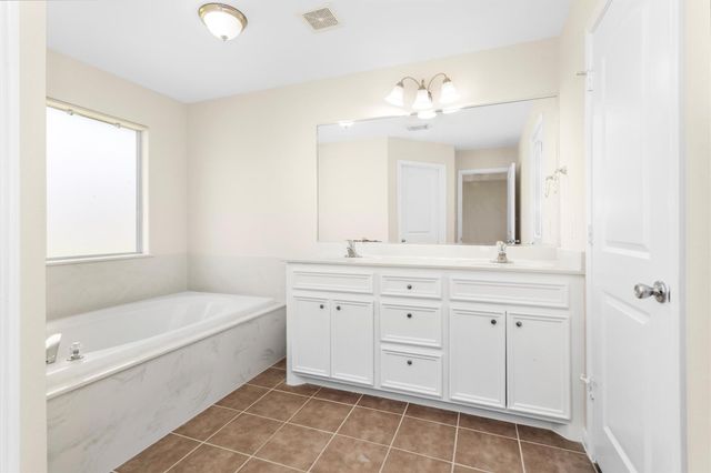 12534 Ridgecrest Drive, Willis, TX 77318