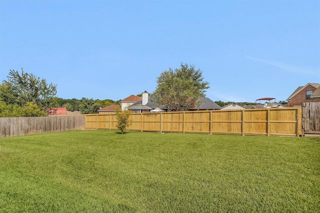 12534 Ridgecrest Drive, Willis, TX 77318