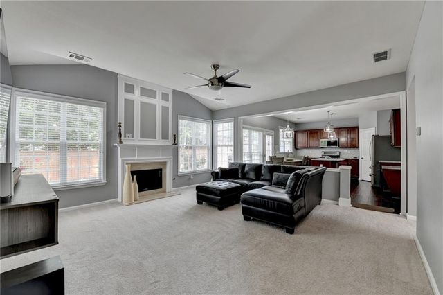 450 Hillingdon Way, Suwanee, GA 30024