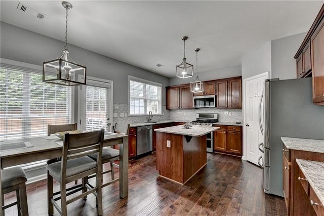 450 Hillingdon Way, Suwanee, GA 30024
