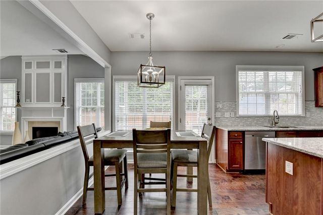 450 Hillingdon Way, Suwanee, GA 30024