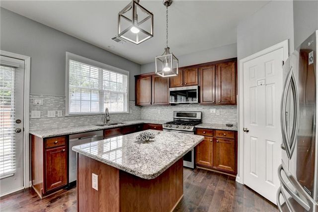 450 Hillingdon Way, Suwanee, GA 30024
