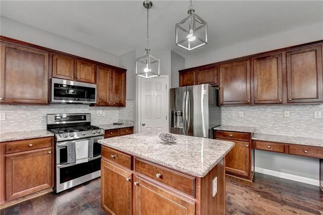 450 Hillingdon Way, Suwanee, GA 30024