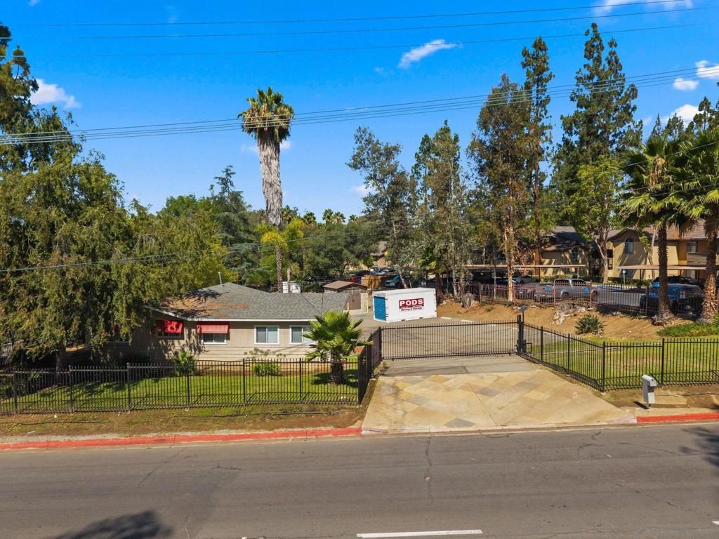 2005 S Escondido Blvd, Escondido, CA 92025 — photo 2