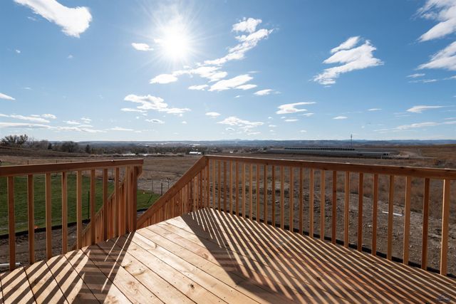 665 LIBERTY PARK DR, Box Elder, SD 57719