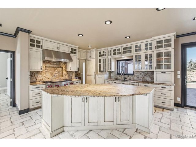 318 Lilac Dr, Lochbuie, CO 80603