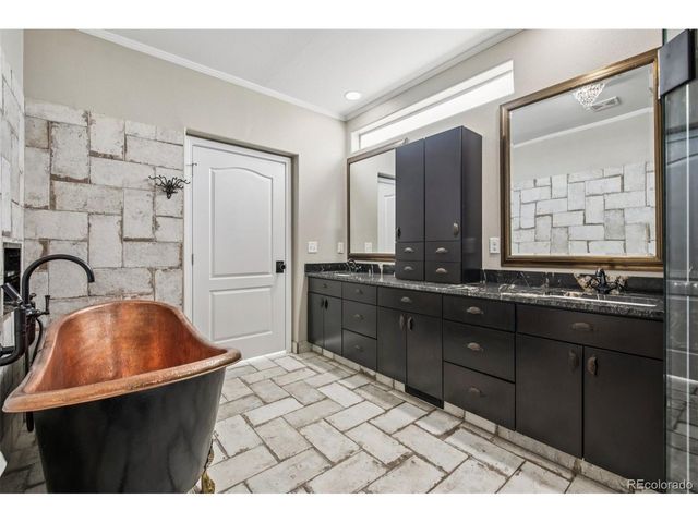 318 Lilac Dr, Lochbuie, CO 80603