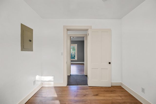 21 River Road W, Johnson, VT 05656