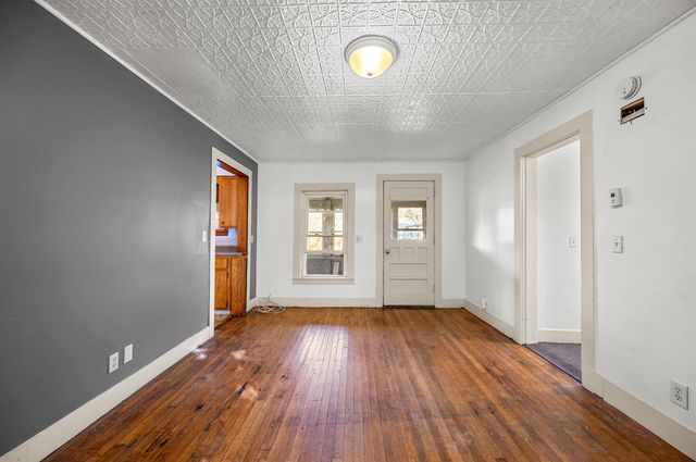 21 River Road W, Johnson, VT 05656