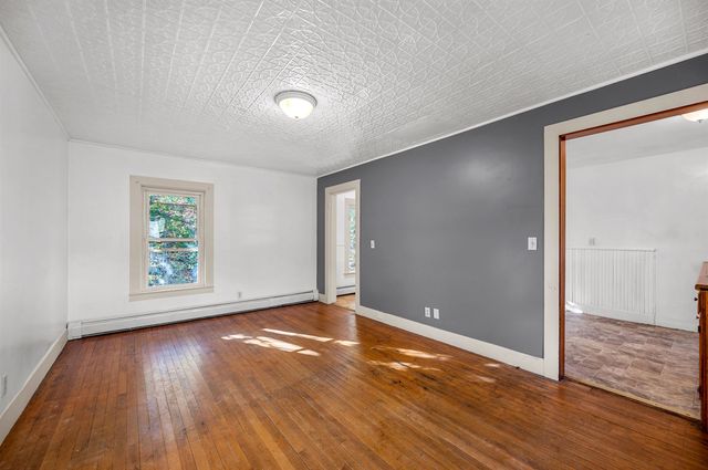 21 River Road W, Johnson, VT 05656