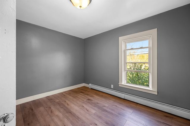 21 River Road W, Johnson, VT 05656