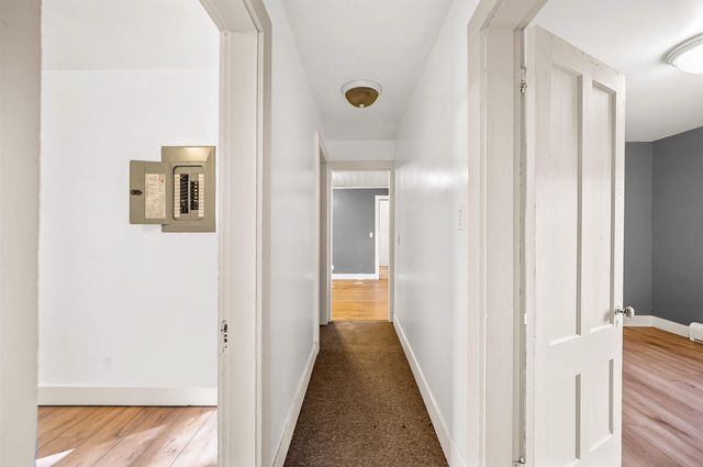 21 River Road W, Johnson, VT 05656