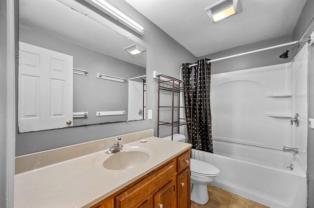 21 River Road W, Johnson, VT 05656