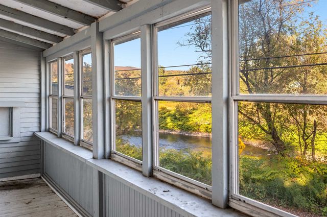 21 River Road W, Johnson, VT 05656