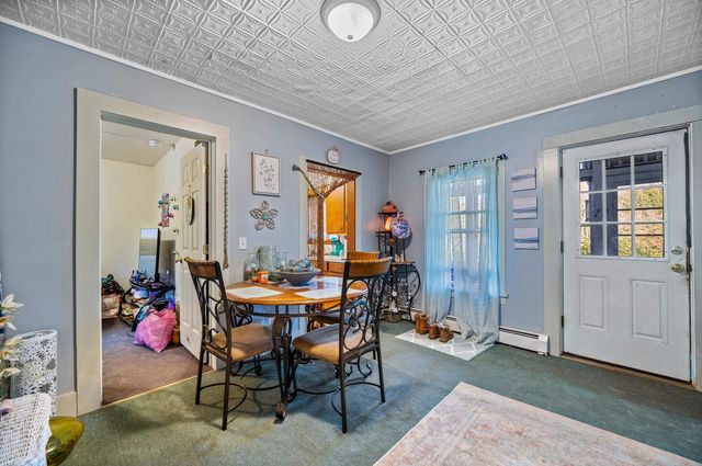 21 River Road W, Johnson, VT 05656