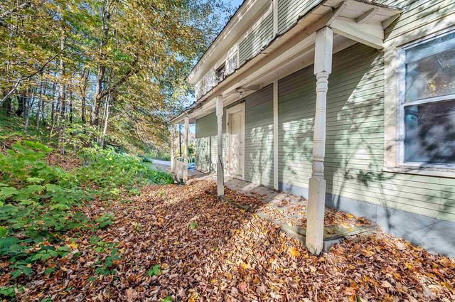 21 River Road W, Johnson, VT 05656