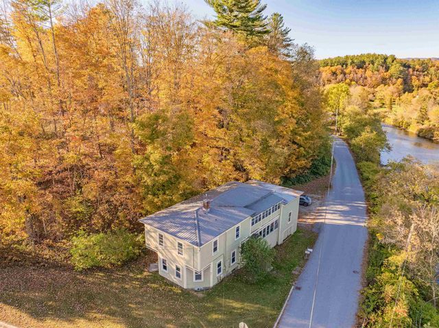21 River Road W, Johnson, VT 05656