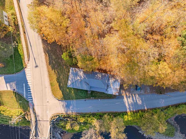21 River Road W, Johnson, VT 05656