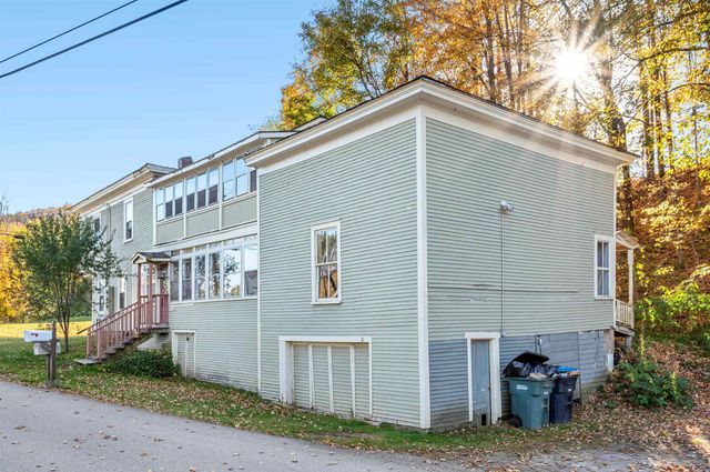 21 River Road W, Johnson, VT 05656