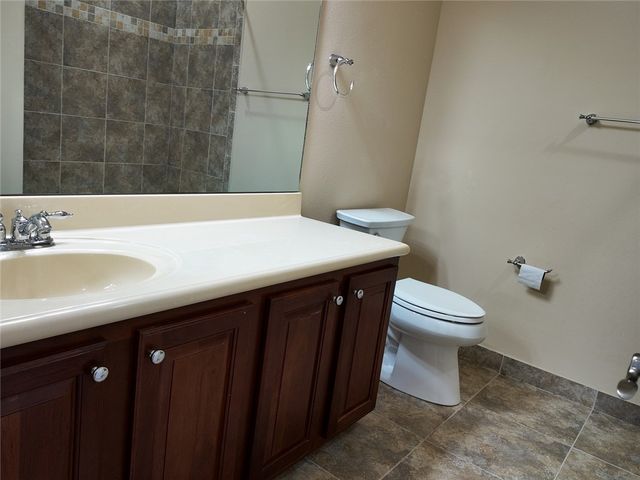 323 Versailles Lane, Vero Beach, FL 32960