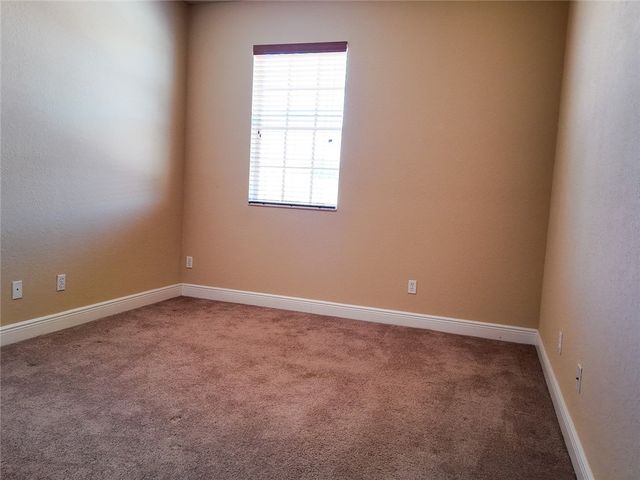 323 Versailles Lane, Vero Beach, FL 32960