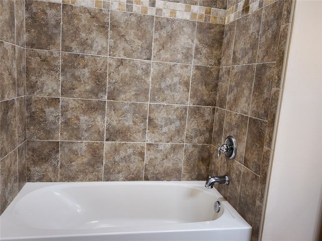 323 Versailles Lane, Vero Beach, FL 32960